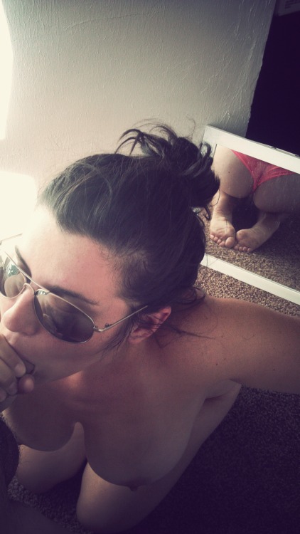 you-saucy-minx:  Blowjob