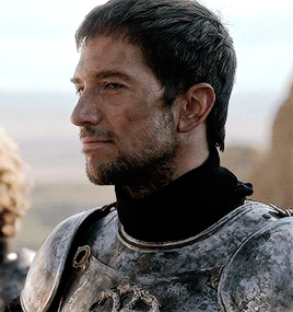 ladyllewyn:“We all swore oaths,” said Ser Arthur Dayne, so sadly.