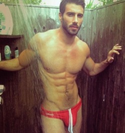 jockzone:  iOS http://bit.ly/17sSrDHAndroid