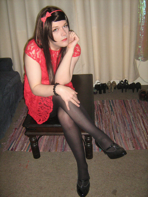 http://prettycd.tumblr.com/post/109671045199