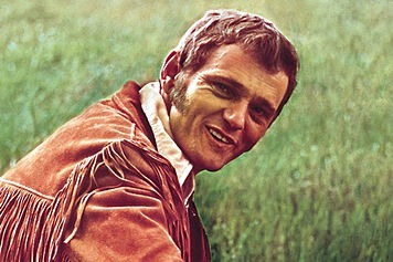 The smoky sound of Jerry Reed tonight. I give Jerry two thumbs up.