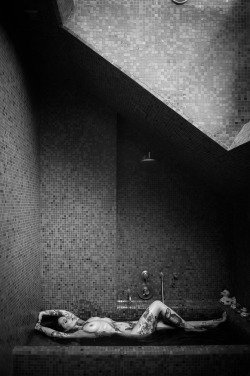 psychotic-riaeaction:  Roberto Girardi