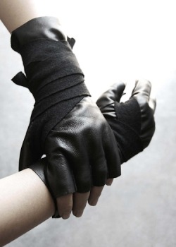street-goth:  Gloves, retailed by The Archive, San Francisco 