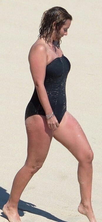 grann13l0v3r: Louise redknapp propa milf