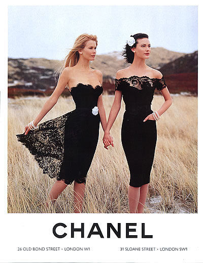fashiontimeless:  Claudia Schiffer and Shalom Harlow for Chanel, 1996 
