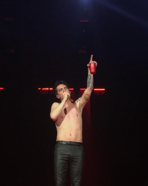 brendonuriesource: Panic! At The Manchester Arena | maldinisimicx