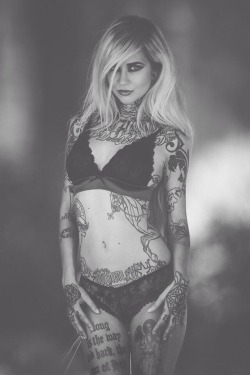 altmodelgirlcrush:  Sara Fabel