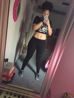 mintchocolate-chump:  maiahthemermaid:  I look better in ◼️BLACK◼️ anyway!  Yassss 😍👏