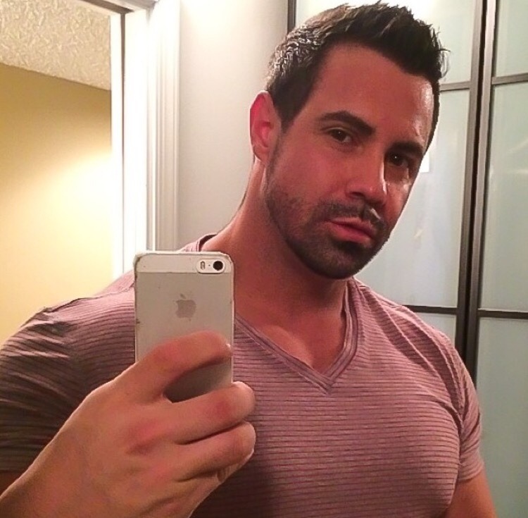 jboys20:  💕JEZEBEL’S HUNK OF THE DAY💕  My daddy is all muscle 😘  Follow