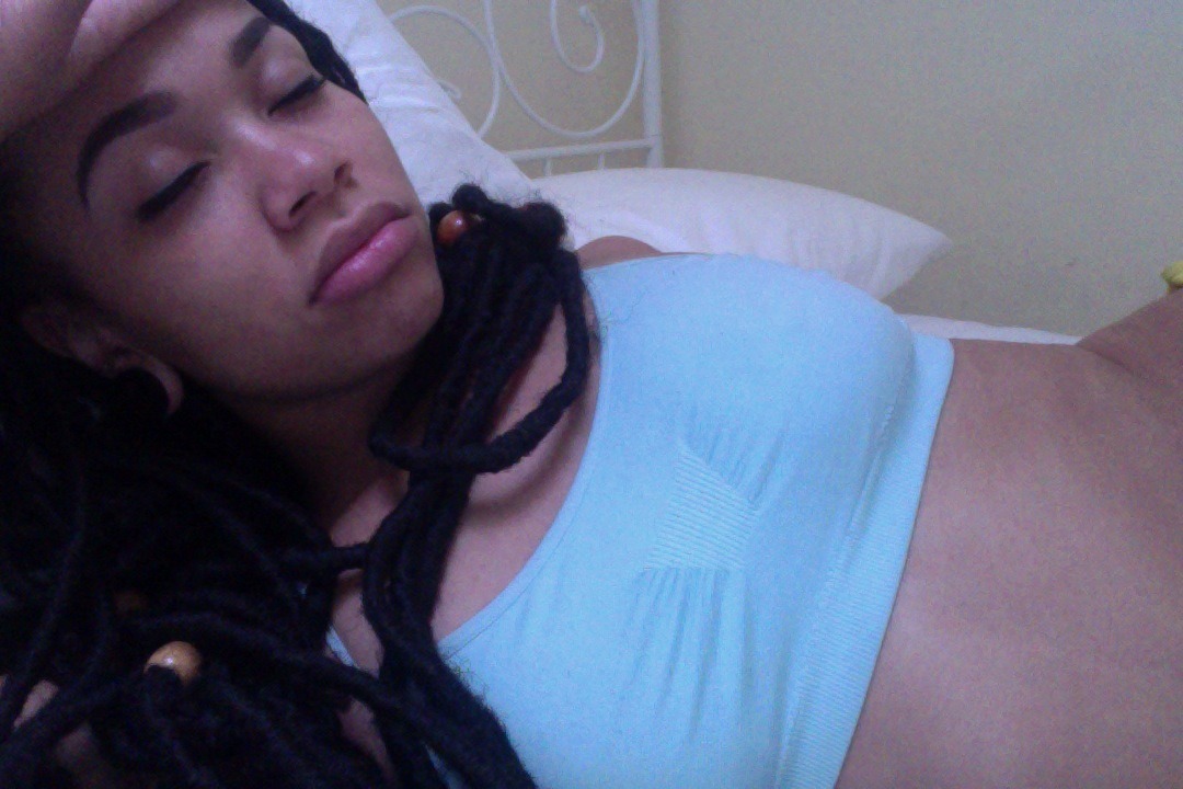black&ndash;lamb:  somebody buy me dinner/icecream. i am bedridden and holding