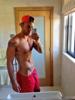 hotcelebs2000:  JAKE QUICKENDEN