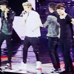 gay4zayn:  Liam wanted to pull Niall’s pants off during Loved You First (Berlin,