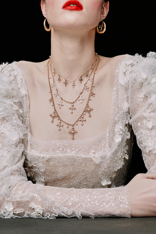 vampireswife:Ulyana Sergeenko / Spring 2019