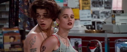 Porn Pics hittings:  Empire Records (1995) 