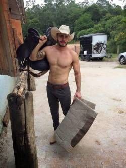 sunbound:  Saddle me up cowboy… 