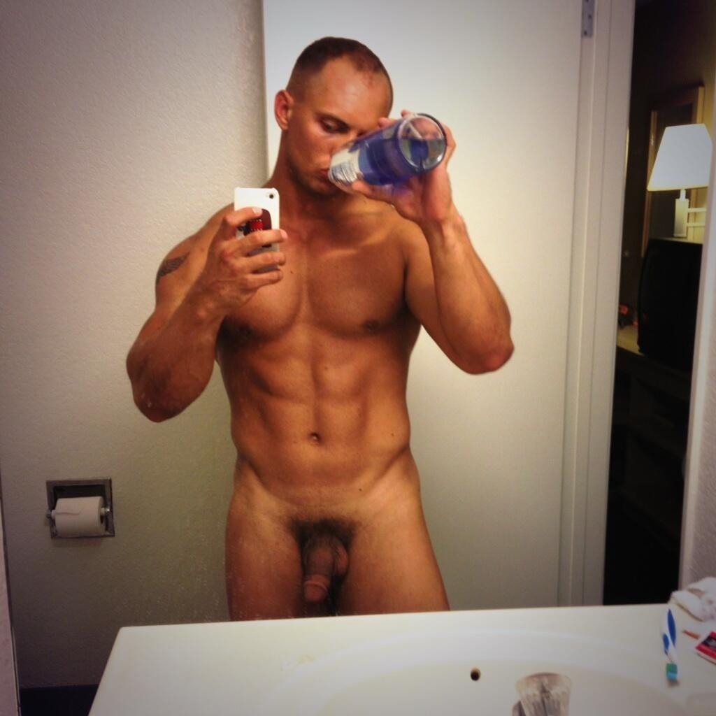 hottestmanmeat:  John Magnum