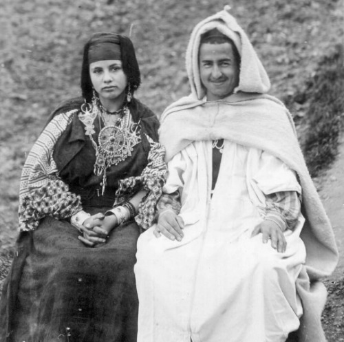 mydearalgeria:Algeria. An amazigh couple in traditional kabyle attire.While the husband is wearing a