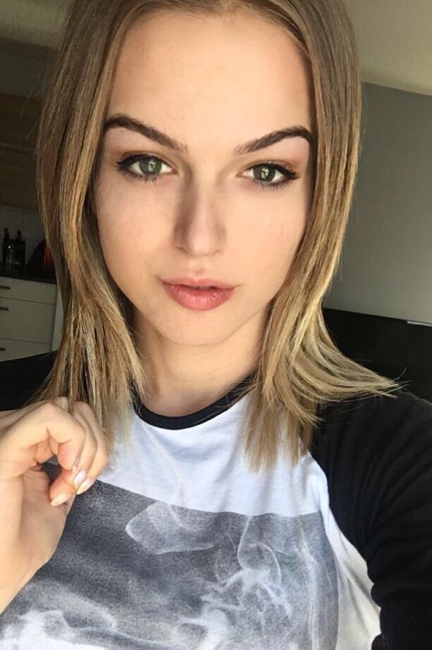 popsiclegirls:  💕  Gangsta Beauty TS Lily💕    PopsicleGirls