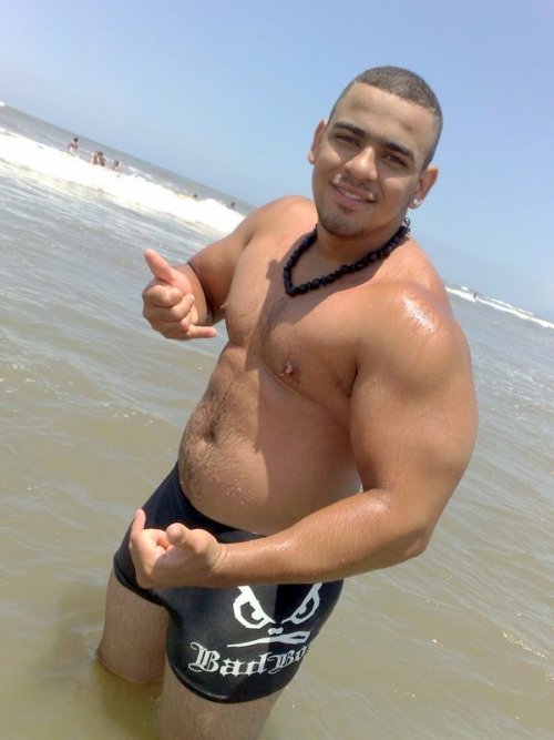 zachmuscle:  realmusclesrealmeatrealmen:  Real thick.  #ZachmuscleLikesThis  I’d let any men  of this post to rape me….