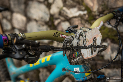 aces5050: (via Winning Bike Check: Richie Rude’s Yeti SB5.5 - EWS Olargues, France 2018 - Pinkbike)