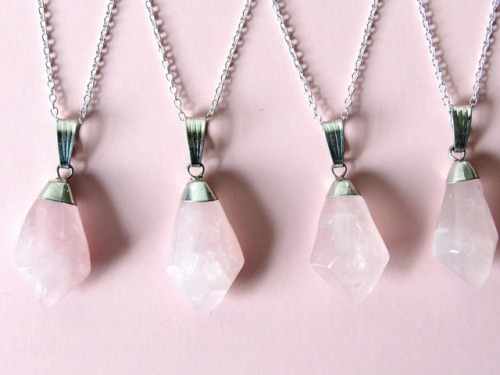 Rose Quartz Raindrop Necklaces // Kloica Accessories In honor of #internationalwomensday, take 30% o