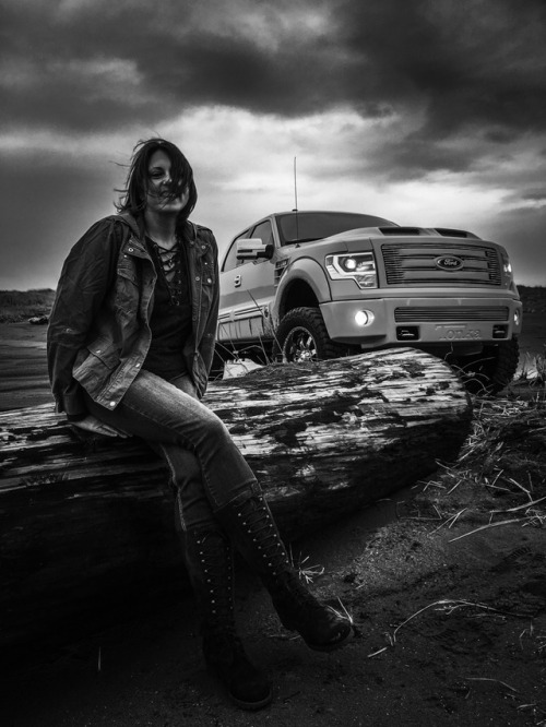 deezelcowboy250: What better way to spend a blustery, stormy PNW day than at the beach?!