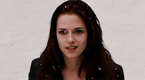 dianasofthemyscira:Happy Birthday. Don’t remind me. Bella, your birth is definitely something to cel