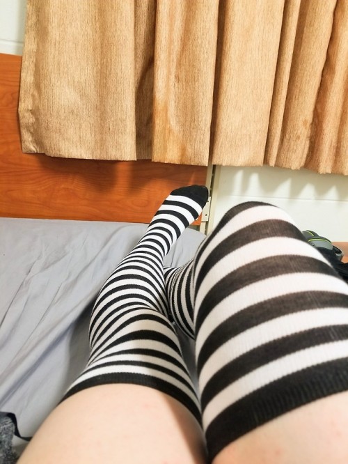 serviceablethighhighs: Got back last week ^^ have some pics!