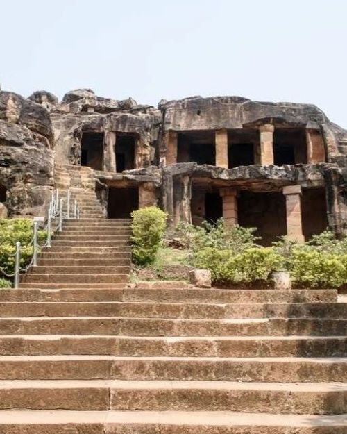 #UdayagiriCaves and #KhandagiriCaves, formerly called #KattakaCaves or #CuttackCaves, are partly nat