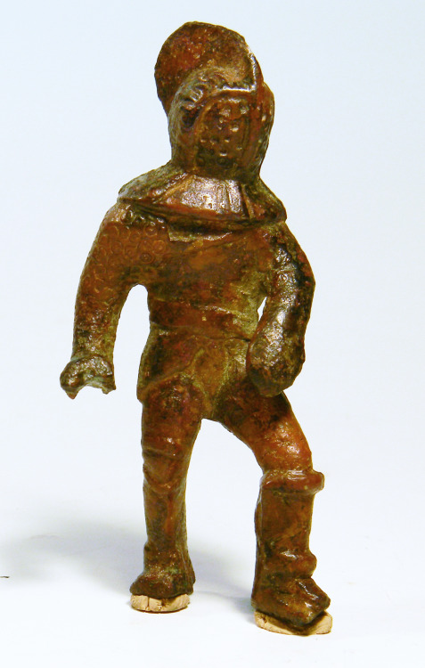 rodonnell-hixenbaugh: Roman Bronze Secutor Gladiator An ancient Roman bronze statuette of a Secutor 