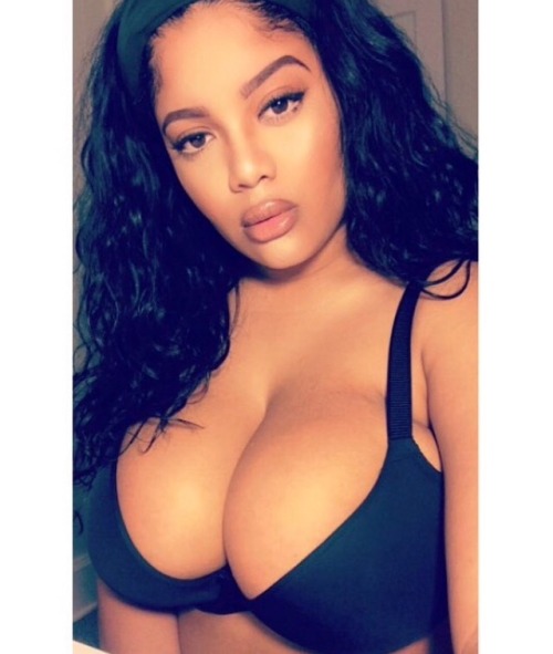 the-busty-feed:  @the-busty-feed | by  _loganberry  Check out our 👉🏻Twitter and FaceBook 
