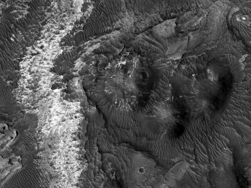 beautifulmars:Layered Deposits in Iani Chaos