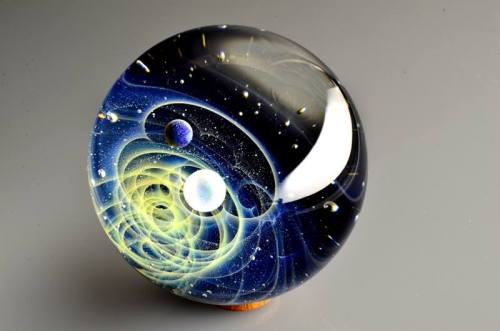 culturenlifestyle:Satoshi Tomizu Captures the Universe In Incredible Miniature Glass SpheresJapanese