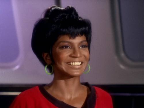 ariel-attack:Nyota Uhura (Nichelle Nichols) - Star Trek: The Original Series