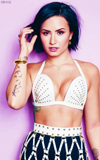 mayiie04:  Demi Lovato (x6)