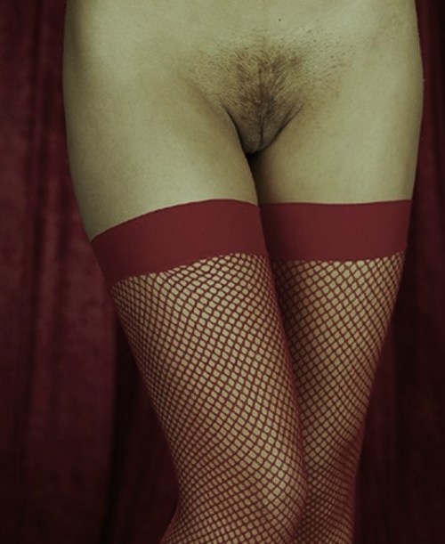 bi-tami:  http://brevoort78.tumblr.comA darling man made a Special Request for me in Thigh Highs...Tami @ 11:29In light of my RED thigh Highs I must link to Blu as well  XXX  http://bluewatergirl.tumblr.com/archive
