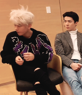 Baekhyuns Personal Hair Stylist 191127 VLive X-EXO Appears Or EXO Appears