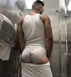 briannieh:  ‪just landed in Orlando! Had