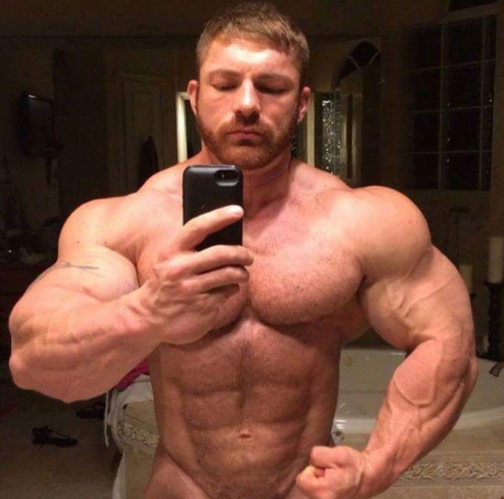 Flex Lewis - At 218lbs and looking ever closer to an exaggerated cartoon, fuck I&rsquo;m