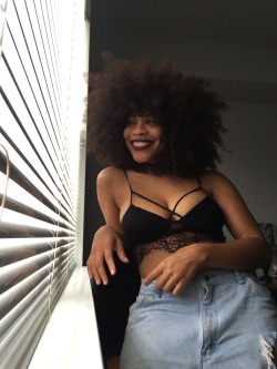 hamburgerboogie:  kieraplease:  babymorocco:  kieraplease:  Blackout // ig: Kieraplease  I AM DONE  Ily ^!   i gasped louder and louder as i scrolled down each picture