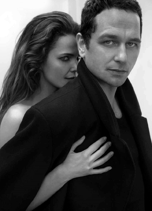 theamericansgifs:Keri Russell and Matthew Rhys photographed by Tony Duran for Emmy Magazine (2018)