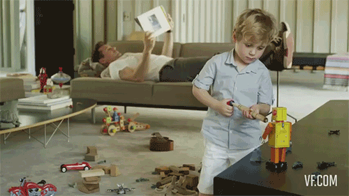 fishwrites:robertandlittled:Robert and Exton Downey Behind the Scenes for Vanity FairOH MY GOD Y’ALL