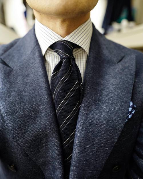 Men’s Ties Inspiration #1
I recently bought my new pair of elevator shoes which makes me feel taller and more confident!
FOLLOW : Guidomaggi Shoes Pinterest
MenStyle1 Facebook | MenStyle1 Instagram | MenStyle1 Pinterest