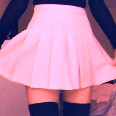 pleatedminiskirts: A nice gif for you.
