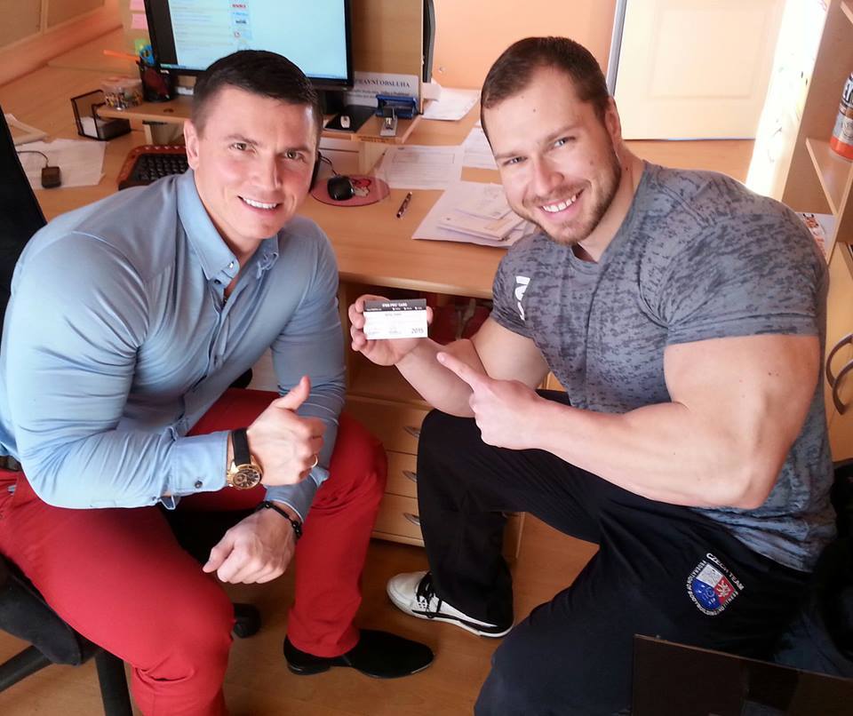 bodybuilers4worship:This is your membership card mate ….. Just present this and