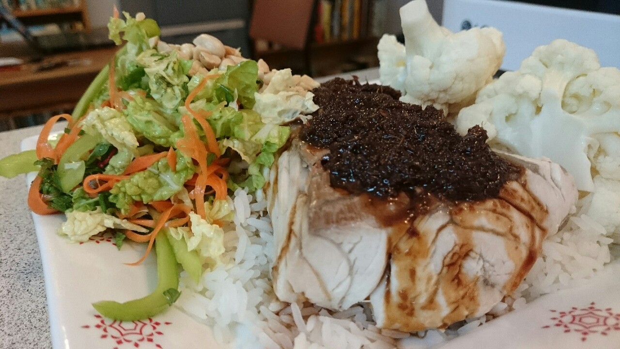 darkinternalthoughts:  Steamed barramundi fillet with soy garlic and ginger sauce.