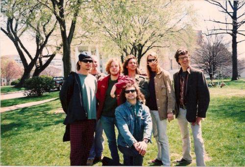 inches-from-my-face: Pearl Jam and Mudhoney on The White House lawn.4/9/1994