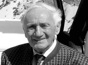 Josef Pecanka, hockey player, died at 90
Josef Pecanka (7 April 1925 – 28 July 2015) was an Austrian field hockey player, footballer, and coach. He died at age 90.