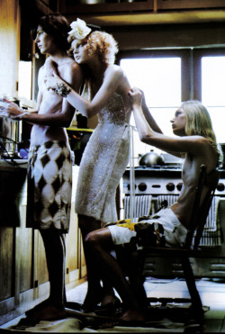 voguelovesme:  Jessica Stam/Vogue Italia