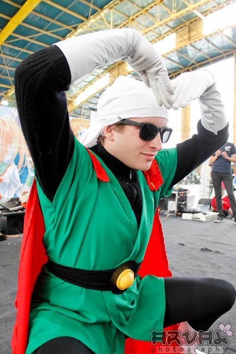 matt812:  Gran Saiyaman Cosplay por http://matt812.tumblr.com/9-10 de Noviembre